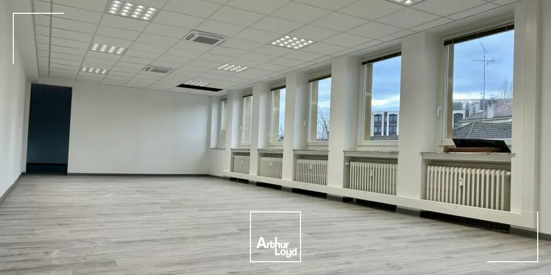 BUREAUX à LOUER de 111 m²
