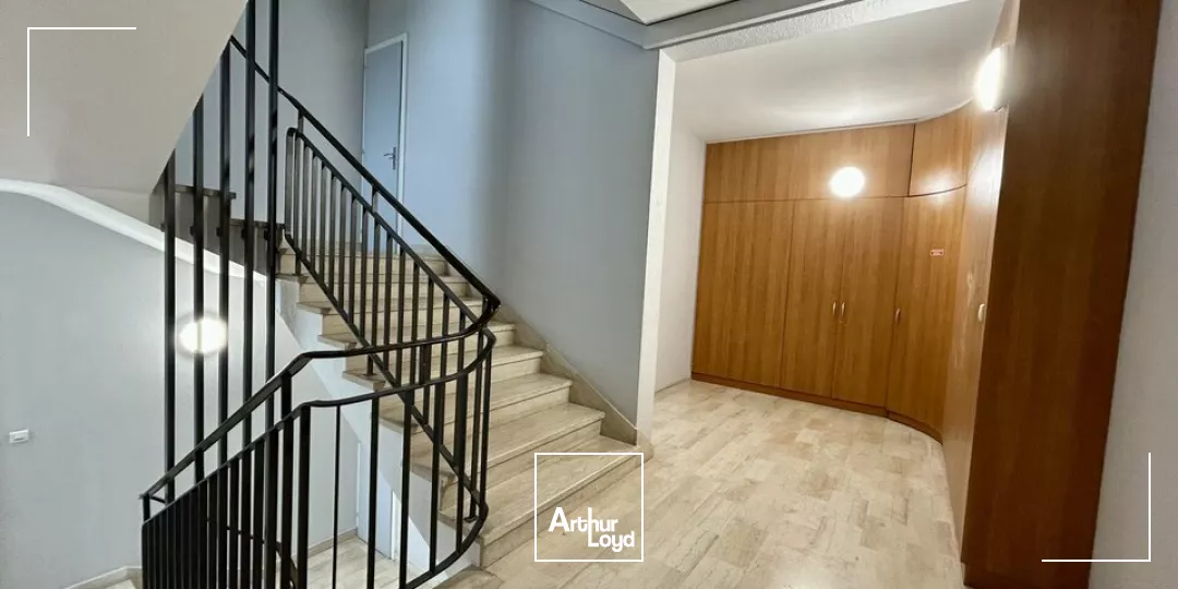 BUREAUX à LOUER de 111 m²