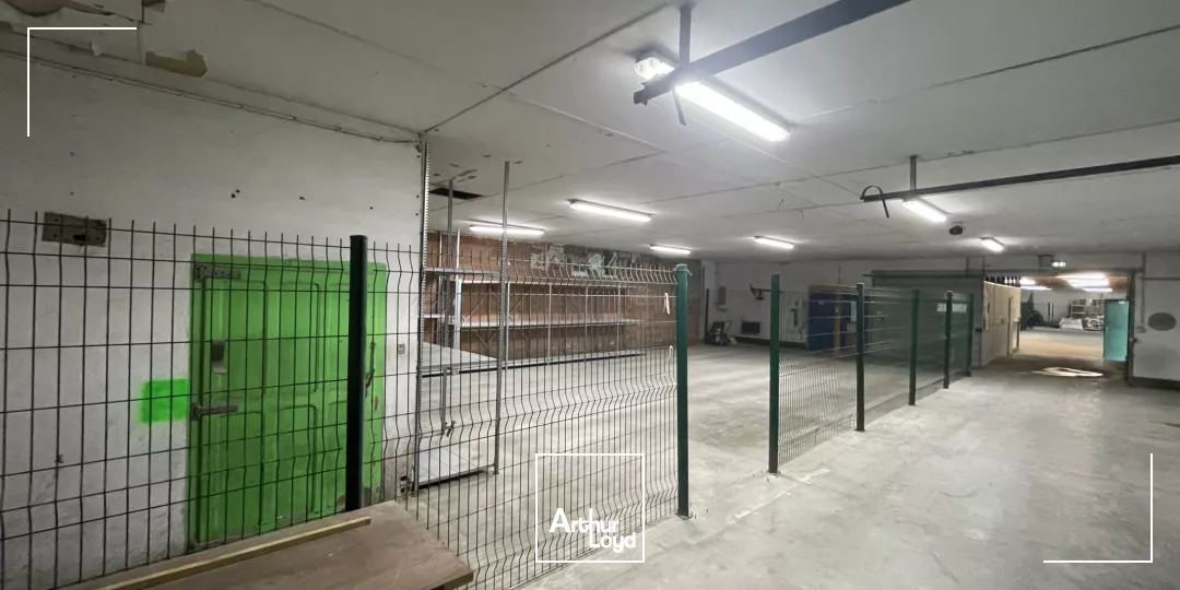 LOCAL D'ACTIVITE A LOUER DE 1 141 m2