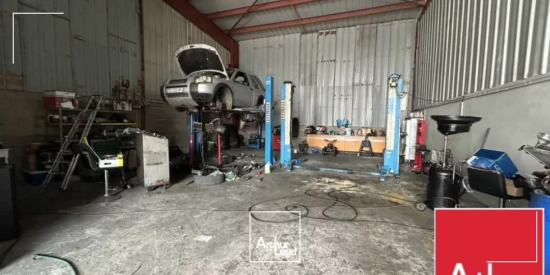 LOCAL D'ACTIVITE - ENTREPOT à VENDRE de 640 m²