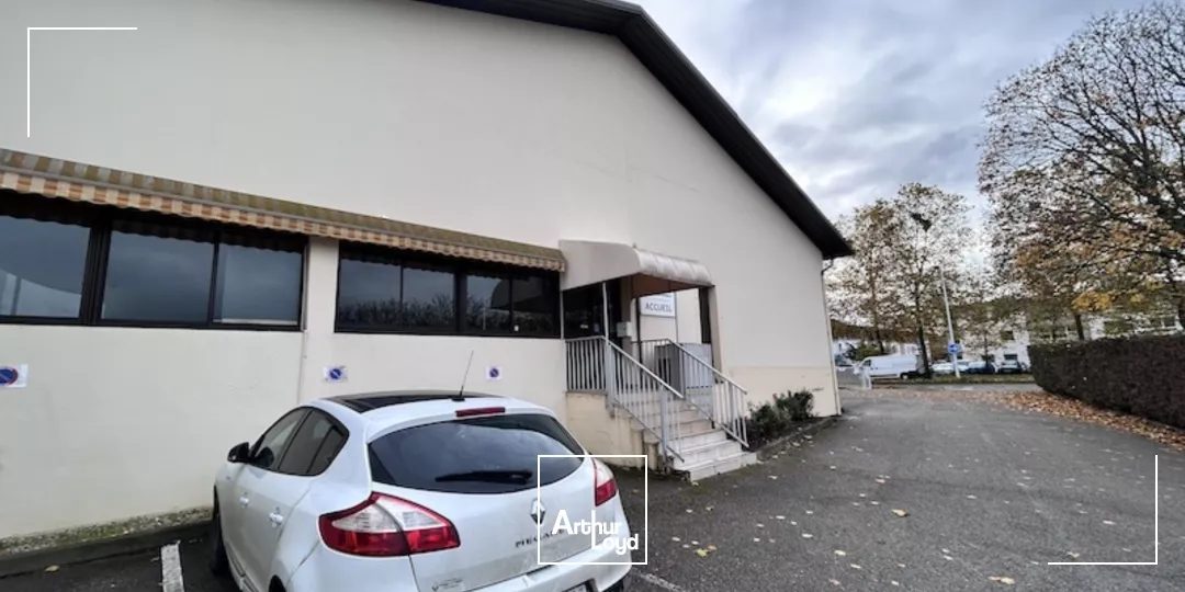 BOURG EN BRESSE - AXE PASSANT - QUARTIER BROU - LOCAL D'ACTIVITE A LOUER