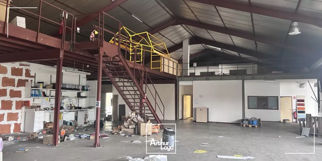 BOURG EN BRESSE - AXE PASSANT - QUARTIER BROU - LOCAL D'ACTIVITE A LOUER