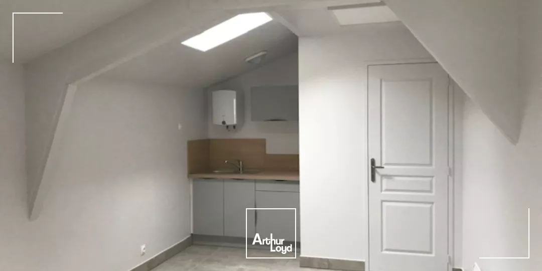 BOURG EN BRESSE - SITUATION IDEALE - PETIT BUREAU NEUF A LOUER