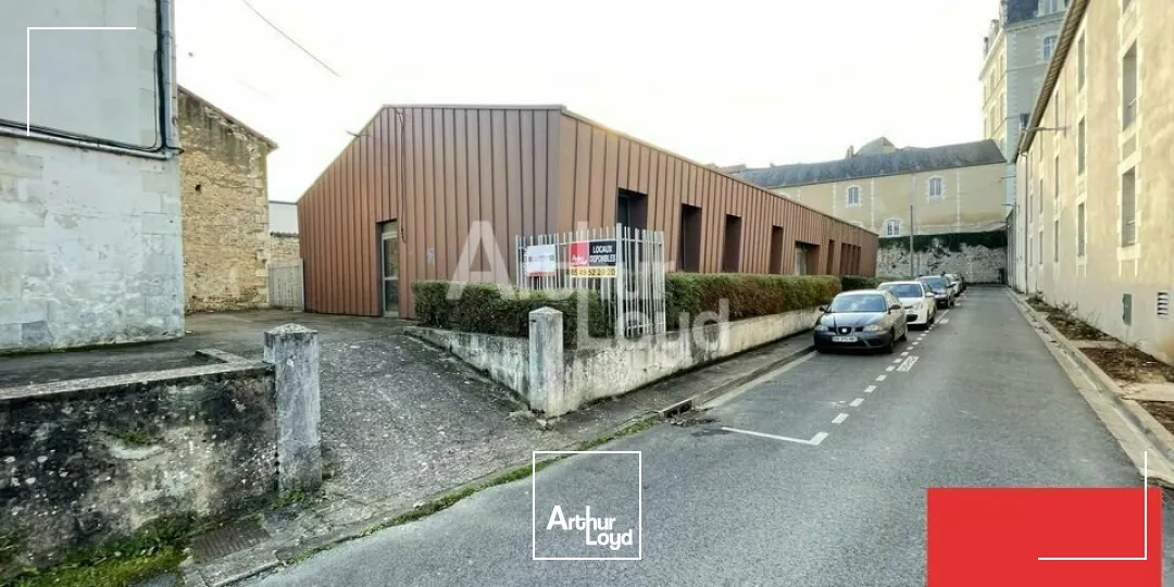 POITIERS A VENDRE CITE JUDICIAIRE 330m² LOCAL COMMERCIAL NEUF