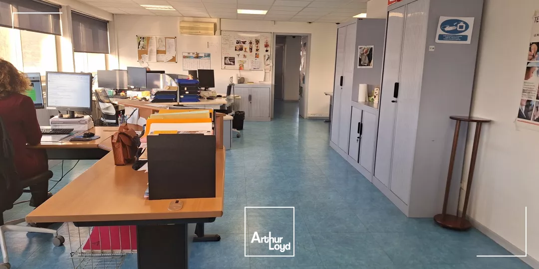 BUREAUX A LOUER SAINT MARTIN LE VINOUX AVEC PARKING