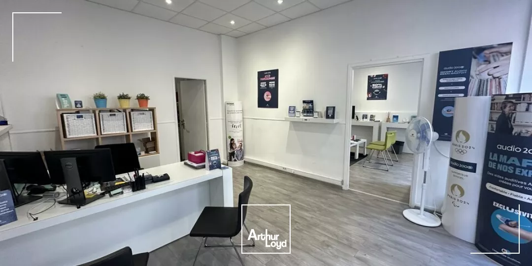 LOCAL COMMERCIAL à LOUER de 66 m²