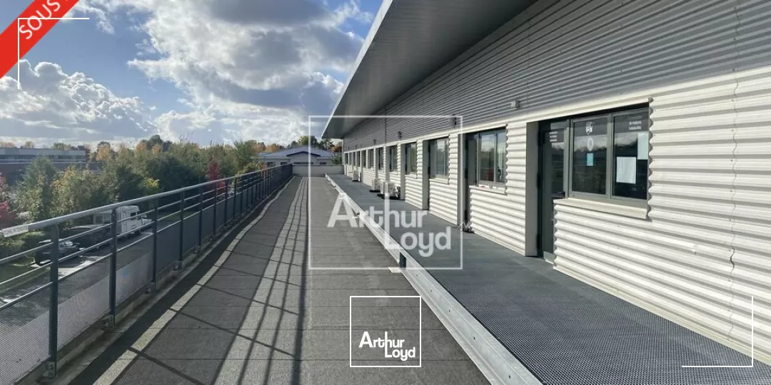 SERRIS - à vendre plateau de bureau neuf