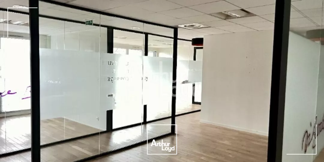 CESSON SEVIGNE - BUREAUX A LA LOCATION - 306m²