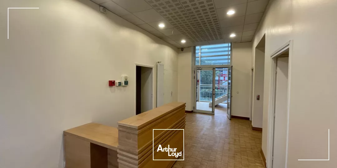 A LOUER BUREAUX 157 M2 NOGENT SUR OISE - CENTRE VILLE