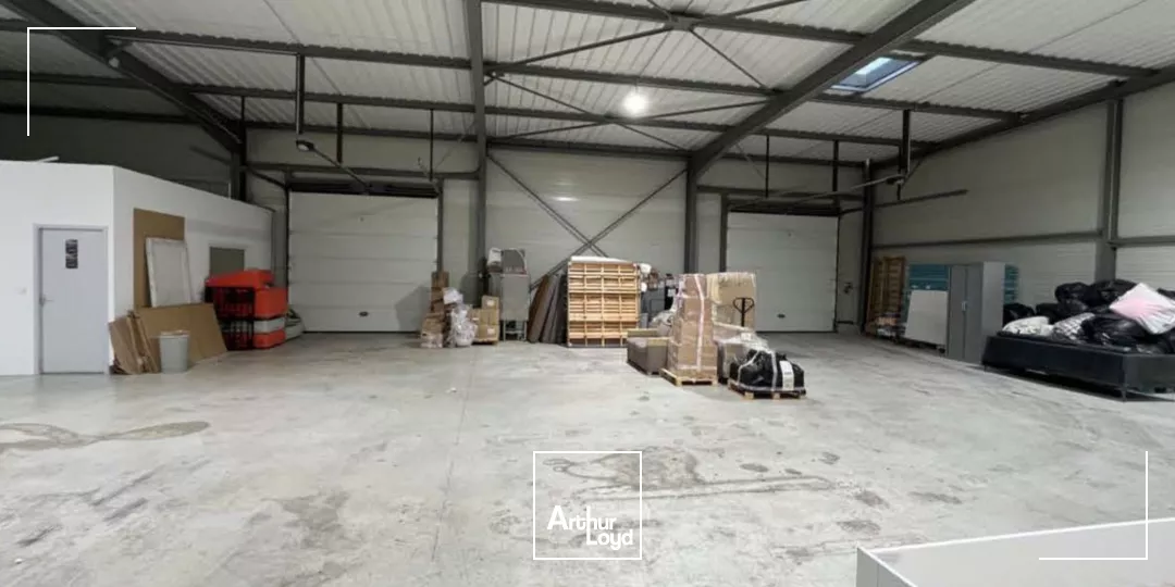 Locaux d'activités : Entrepôt et Bureaux Neufs - Accès A9/Aéroport, Zone Pôle Actif - Gallargues Le Montueux