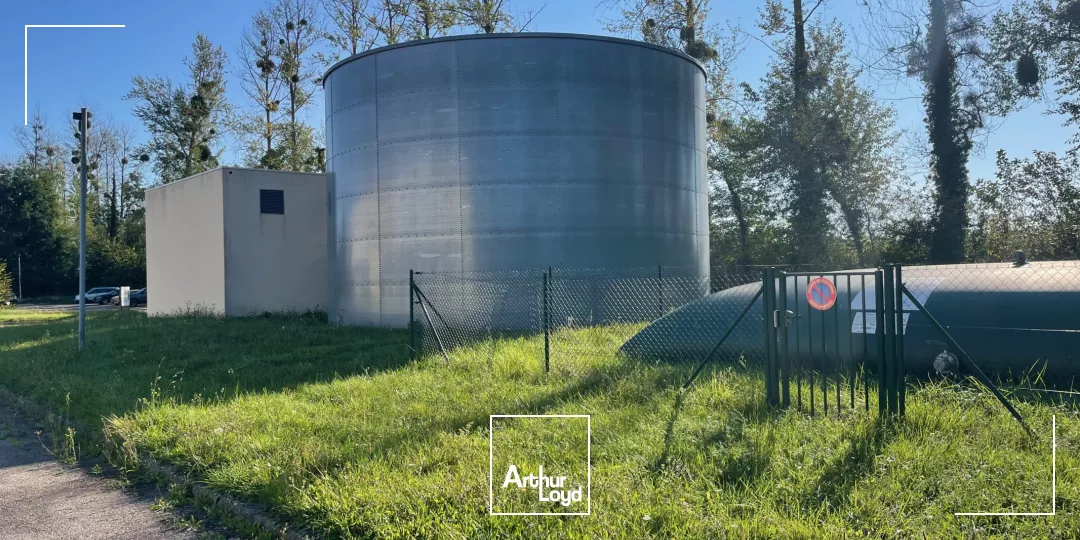 Entrepôts à vendre à VAL DE REUIL 27100