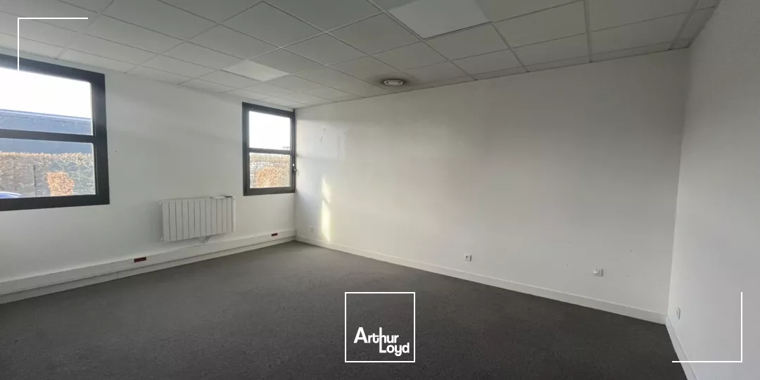 A LOUER - BUREAUX - 86 M2 - SAINT-QUENTIN