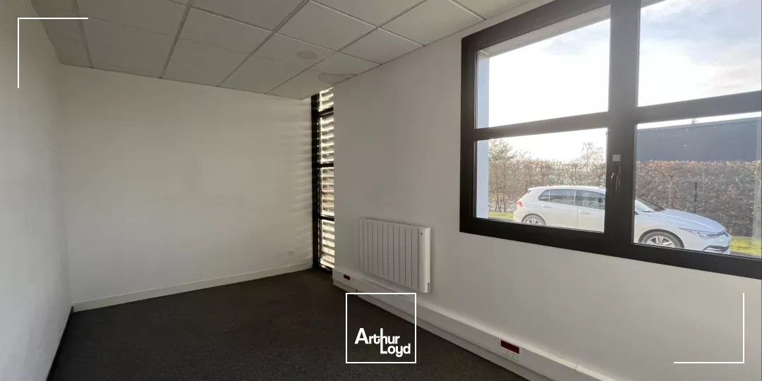 A LOUER - BUREAUX - 86 M2 - SAINT-QUENTIN