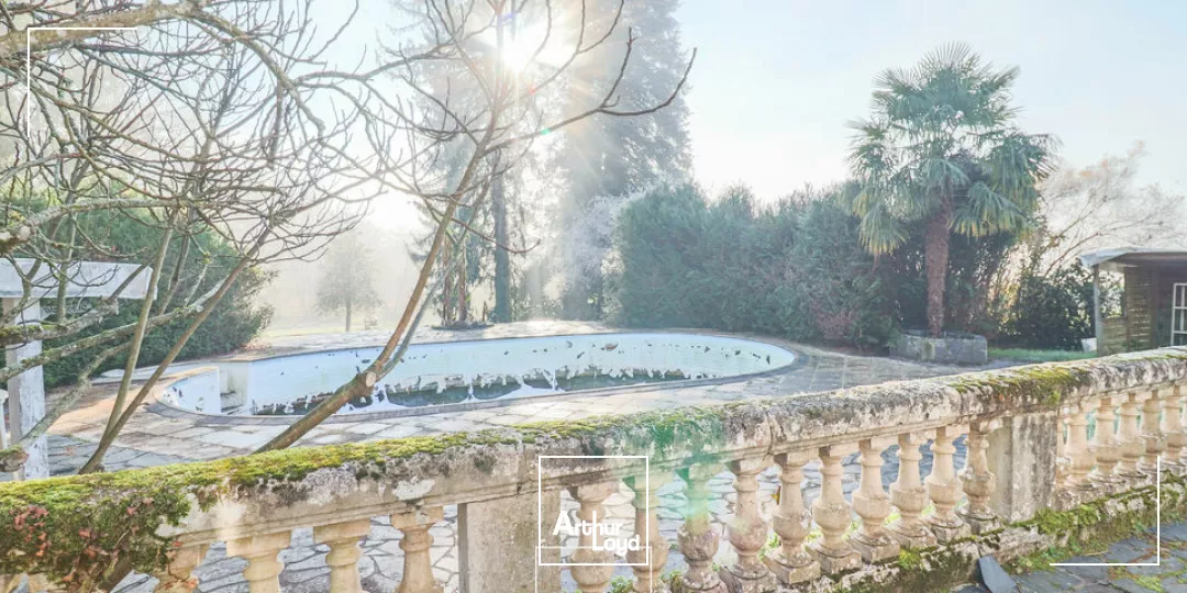 BUREAUX vente à DONZENAC 19270