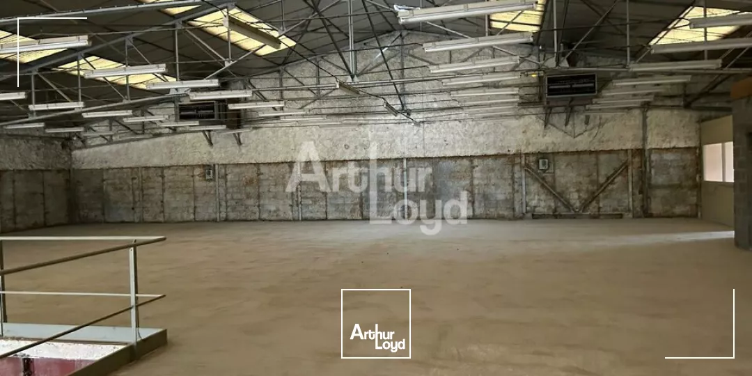 BLOIS - LOCATION LOCAL D'ACTIVITÉ DE 851 M² - ZONE INDUSTRIELLE NORD