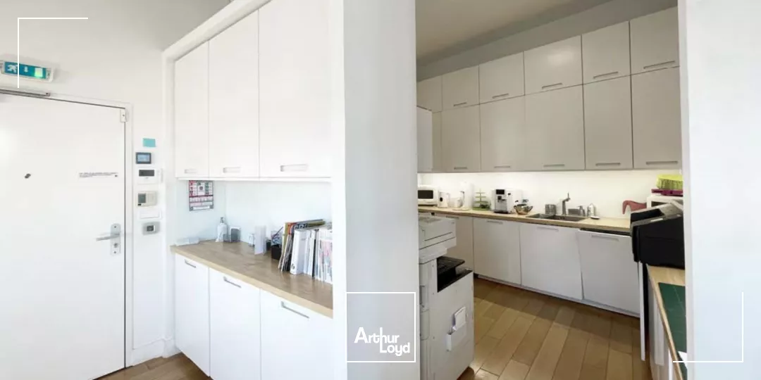 BUREAUX PLUG AND PLAY