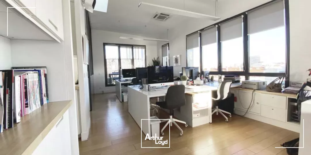 BUREAUX PLUG AND PLAY