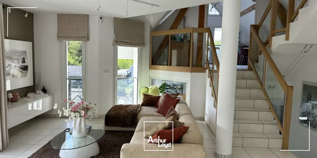 BUREAUX à VENDRE de 273 m²