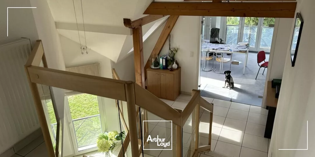 BUREAUX à VENDRE de 273 m²