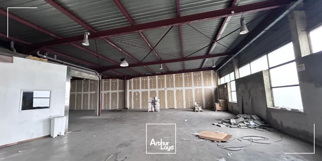 BOURG EN BRESSE - AXE PASSANT - QUARTIER BROU - LOCAL D'ACTIVITE A LOUER