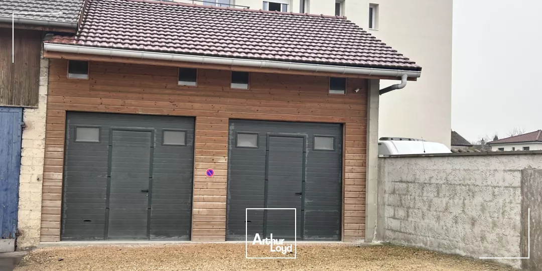 LOCAL D'ACTIVITE OU DE STOCKAGE