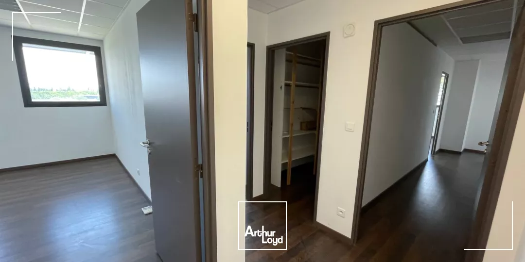 BUREAUX AVEC PARKINGS LOCATION - NIMES PERIPHERIQUE 