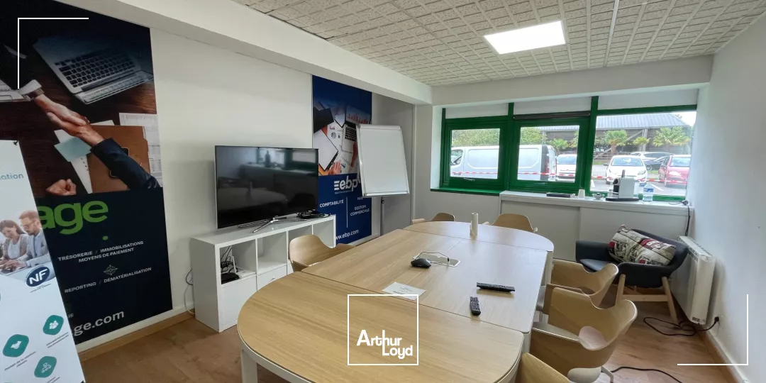 Bureaux à louer à MONT SAINT AIGNAN 76130