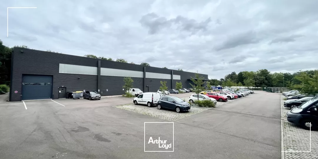 Locaux d'activité à vendre à SAINT ETIENNE DU ROUVRAY 76800