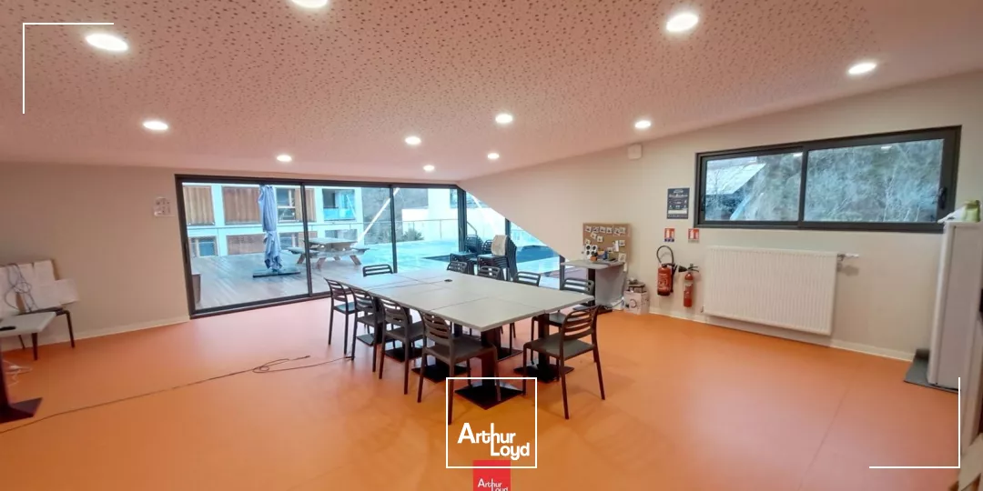 A LOUER BUREAUX ATYPIQUES SECTEUR ESPLANADE GRENOBLE