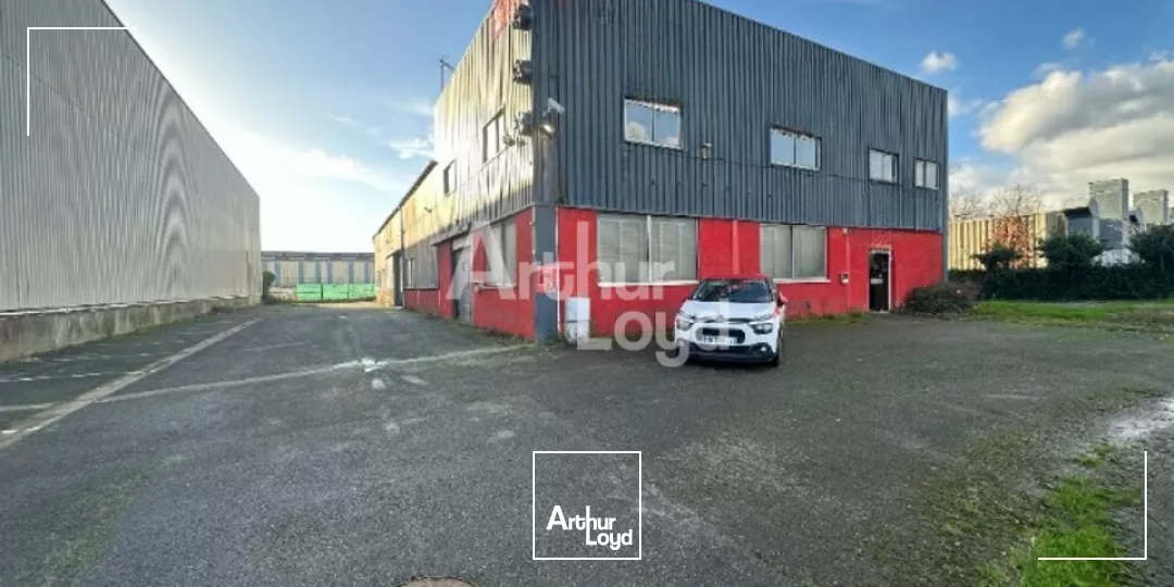 CHANTEPIE ZI SUD EST - LOCAL D'ACTIVITE A VENDRE - 925 M²