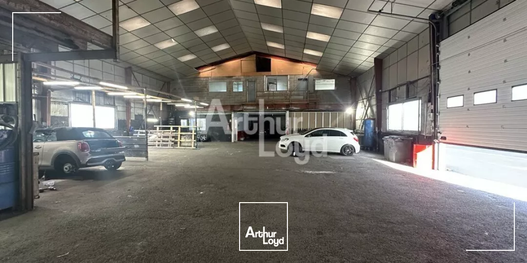 CHANTEPIE ZI SUD EST - LOCAL D'ACTIVITE A VENDRE - 925 M²