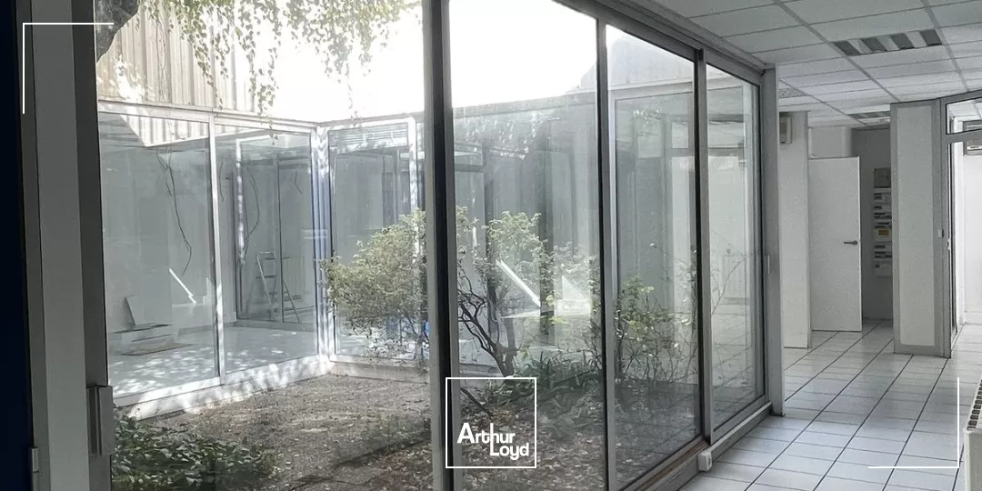 BUREAUX A LOUER SURFACE DE 60M² ET 200M² SECTEUR ESPLANADE GRENOBLE