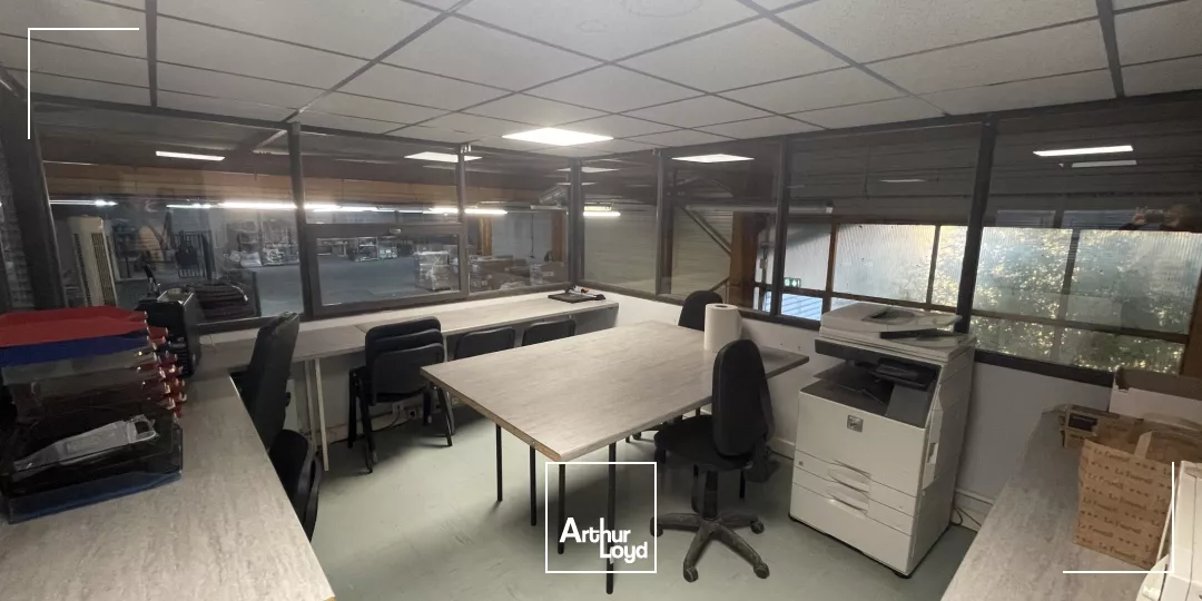 LOCAL D'ACTIVITE A LOUER DE 1 141 m2