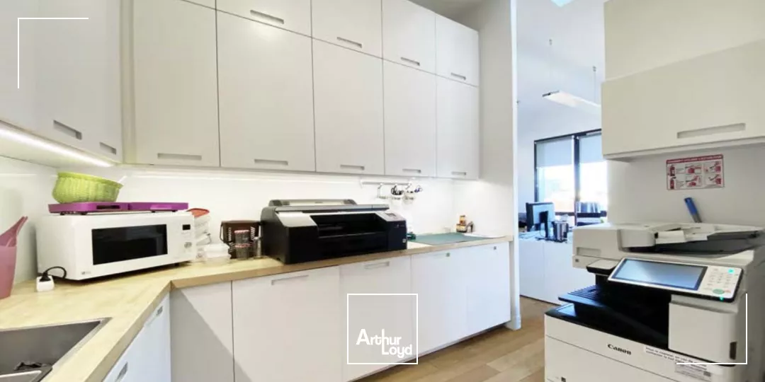 BUREAUX PLUG AND PLAY