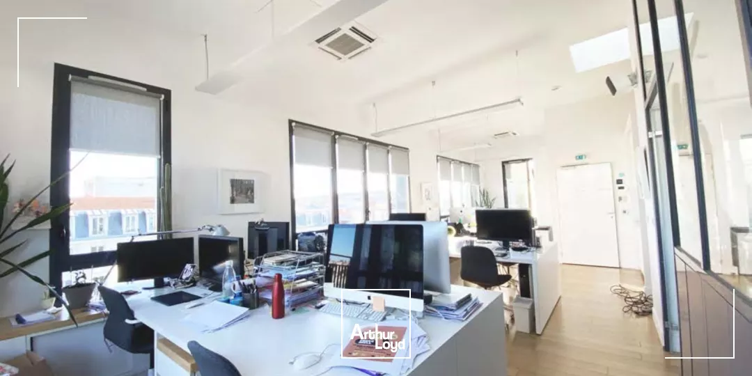 BUREAUX PLUG AND PLAY