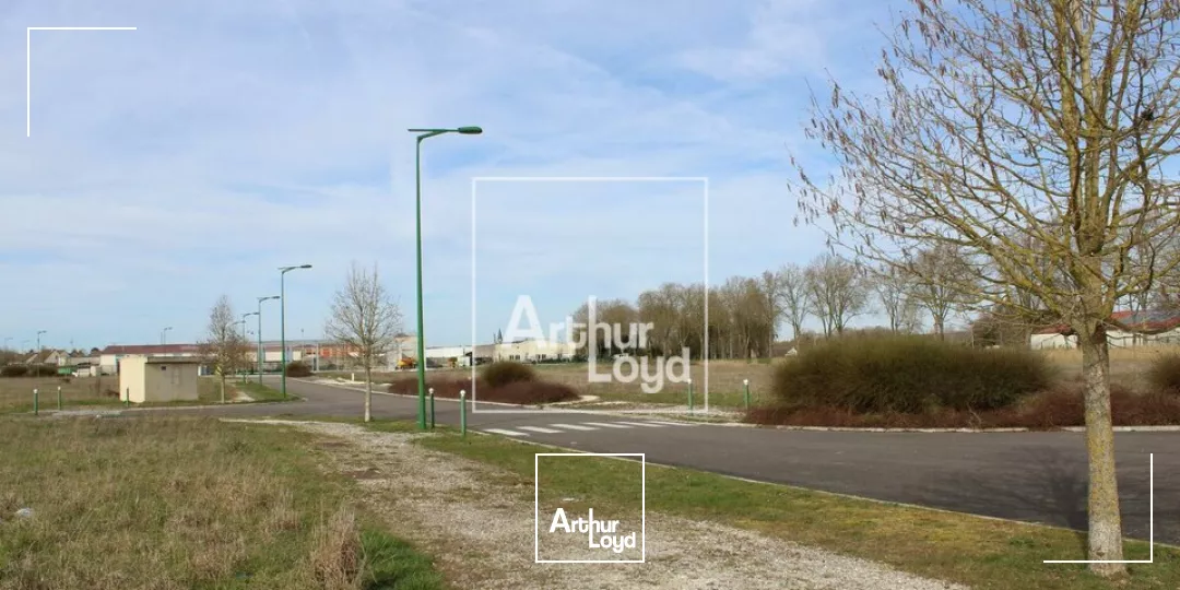 TERRAIN CONSTRUCTIBLE - RARE SUR SECTEUR