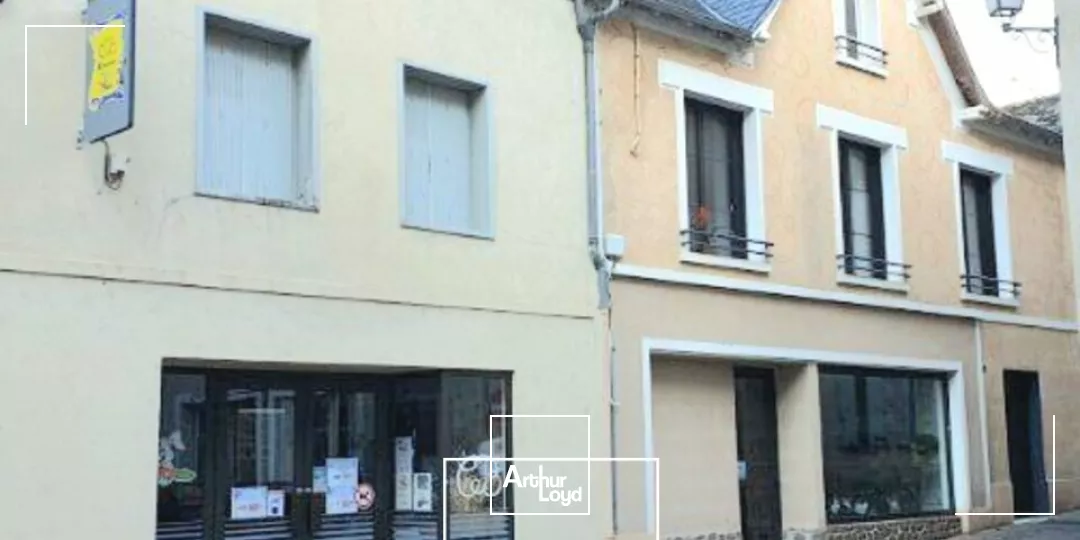 Immeuble: local commercial + 3 appartementscoût de revient 150K