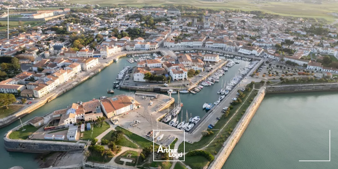 Cession de bail Saint Martin De Ré 360 m2 environ
