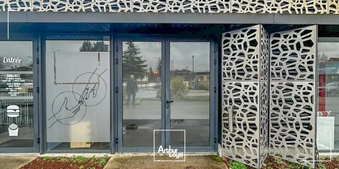 Local Commercial Accessible PMR avec Parking  Axe Très Passant - Brive