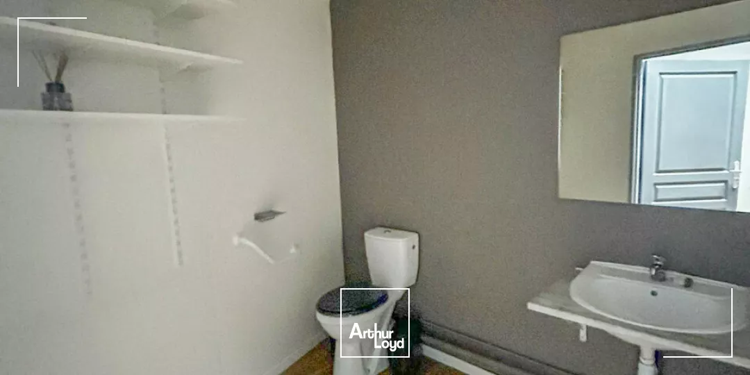 Local Commercial Accessible PMR avec Parking  Axe Très Passant - Brive