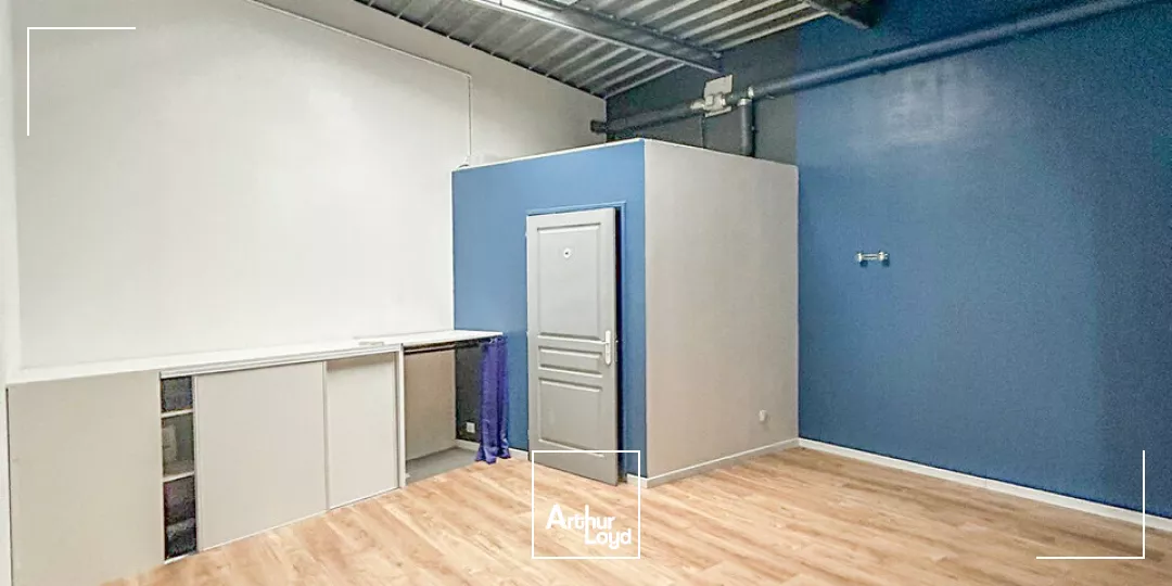 Local Commercial Accessible PMR avec Parking  Axe Très Passant - Brive