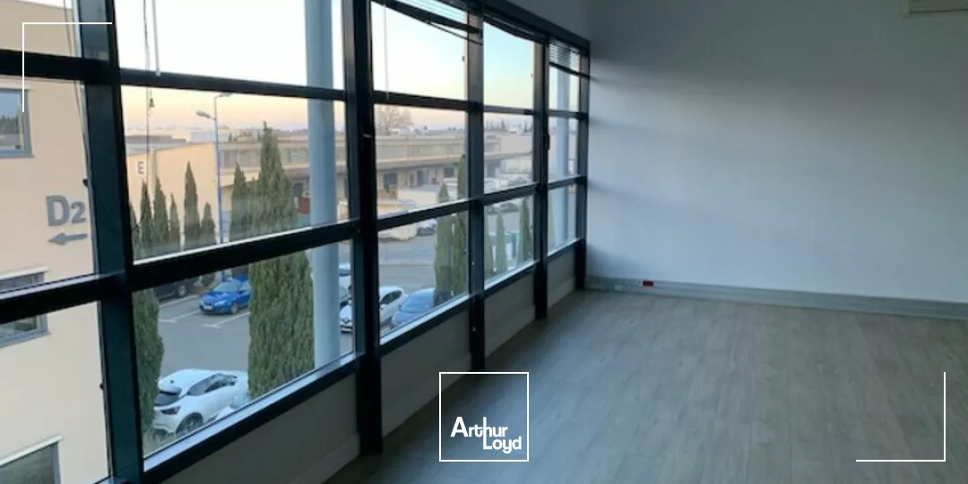 Avignon extra muros - Bureaux à louer 