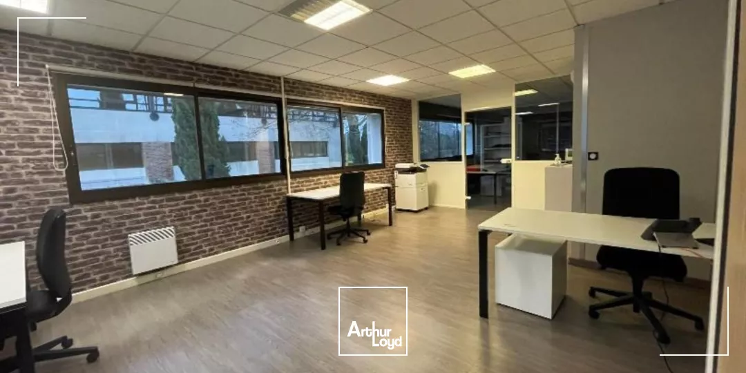 Location de bureaux de 106 m² à Gradignan