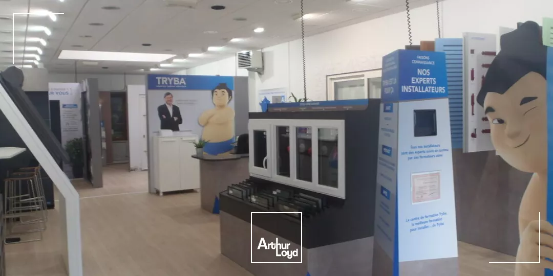 LOCAL COMMERCIAL à LOUER de 103 m²