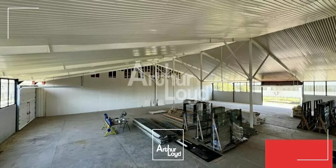 CHATELLERAULT LOCAUX D'ACTIVITES NEUF A VENDRE DE 270 M²