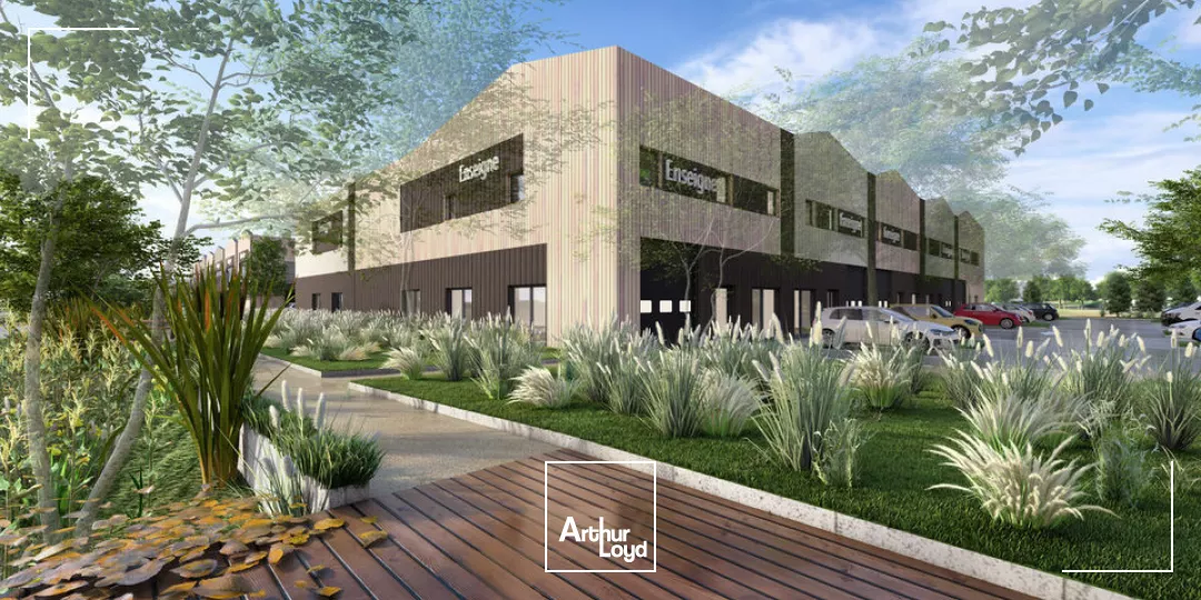 LOCAL D'ACTIVITE - ENTREPOT à VENDRE de 10994 m²