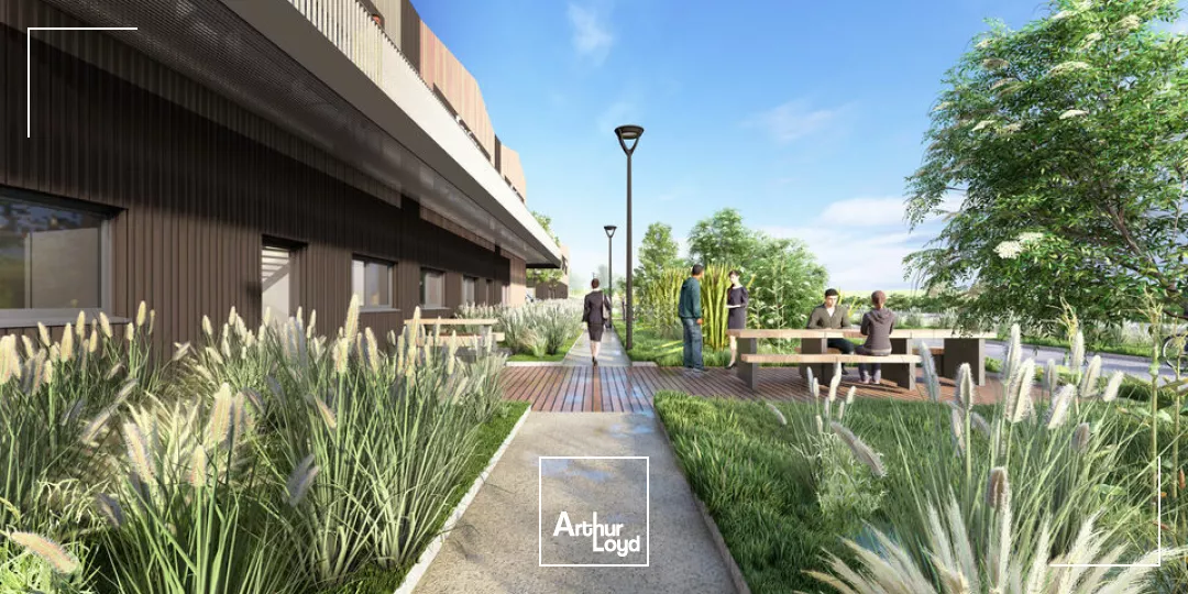 LOCAL D'ACTIVITE - ENTREPOT à VENDRE de 10994 m²