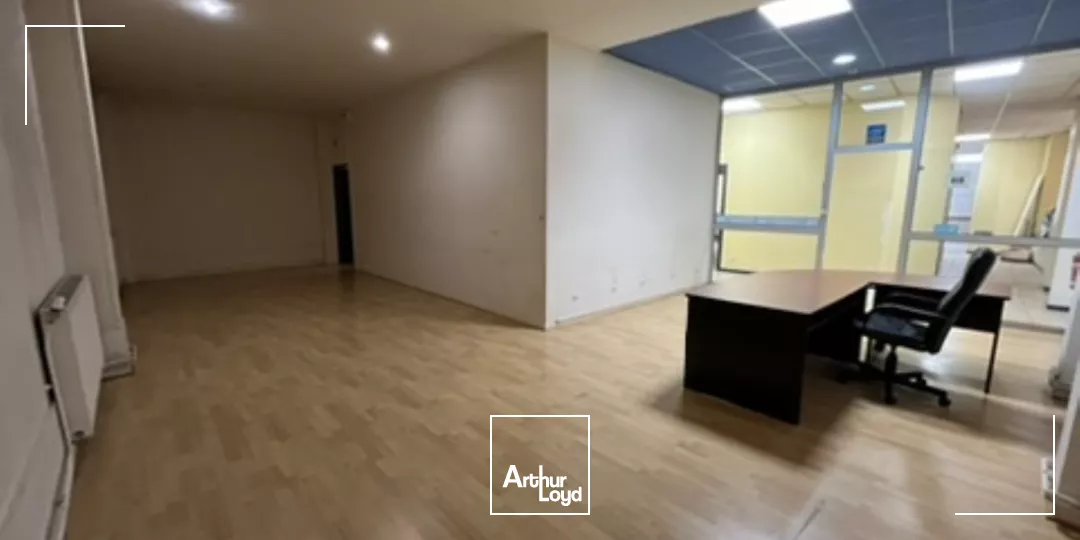 À LOUER - LOCAL PROFESSIONNEL DE 270 M2 DIVISIBLE - CENTRE-VILLE DE SAINT-QUENTIN