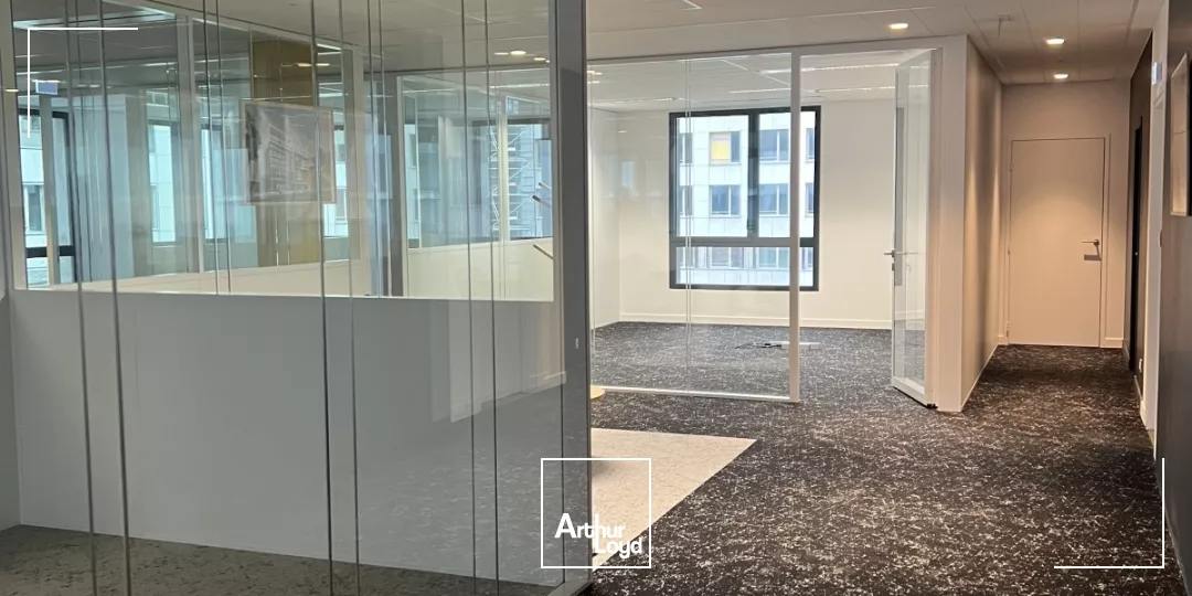 Bureaux à vendre à MONTIGNY LE BRETONNEUX 78180