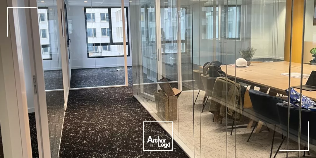 Bureaux à vendre à MONTIGNY LE BRETONNEUX 78180